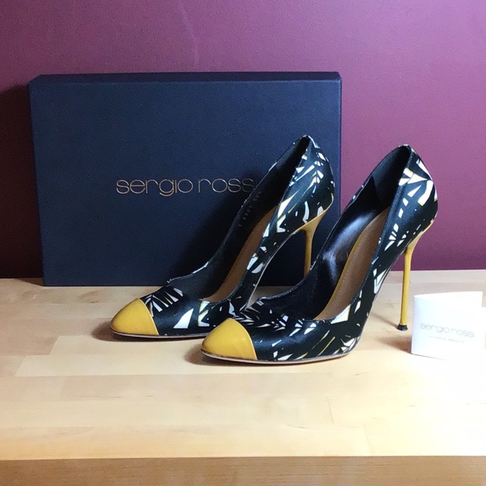 Sergio Rossi Like New WB Pumps Size 38